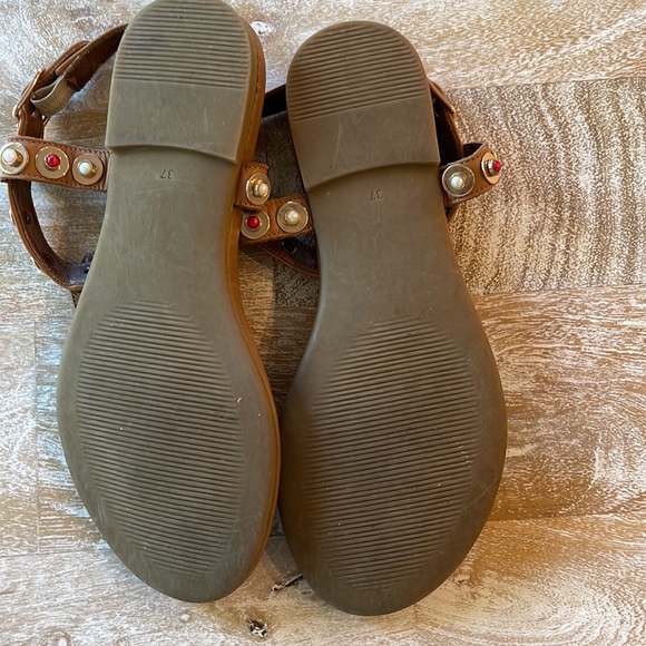 Kurt Geiger London studded t strap sandals - Picture 5 of 5